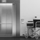 Panne d'ascenseur en cas de handicap : qui paye l'hôtel?