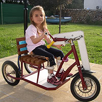 Illustration article 2ème prix : Le tricycle de Manon