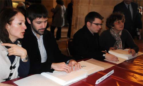 Illustration article Handicap visuel : la Sainte-Chapelle, livre tactile