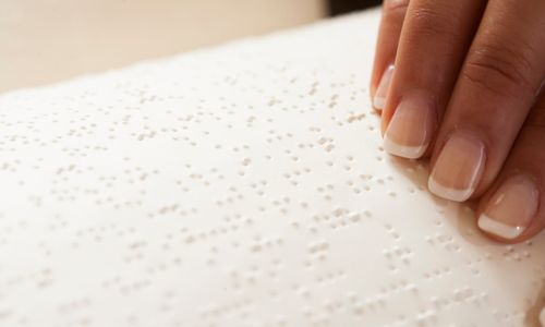 Illustration article 2 000 livres en braille à prix réduit, un pari à pérenniser