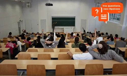 Amphith&eacute;&acirc;tre avec des &eacute;tudiants