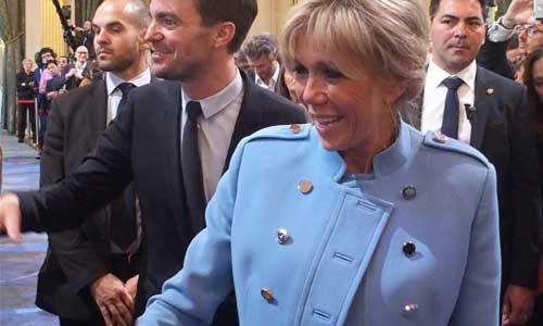 Illustration article En allant voter, Brigitte Macron converse sur l'autisme 