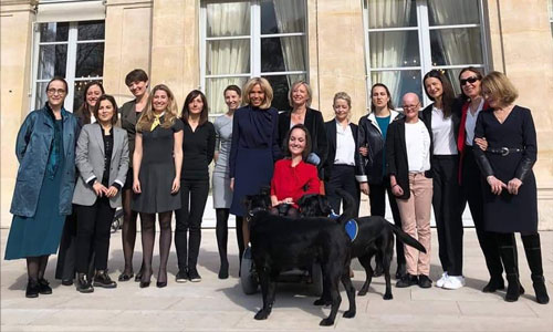 Illustration article Brigitte Macron reçoit des femmes handicapées à l'Elysée