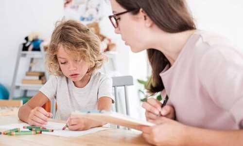 Illustration article Un certificat national d'intervention autisme: c'est quoi ? 