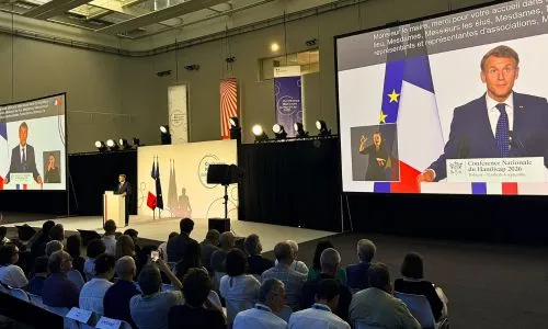 CNH 2023 &agrave; l'Elys&eacute;e : les annonces handicap de E. Macron
