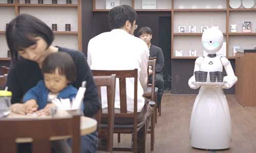 Emploi et handicap : à Tokyo, un café servi par des robots  