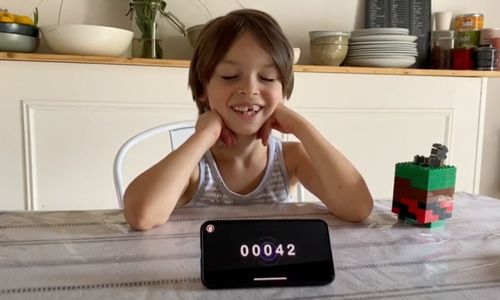 Eva : la prof de maths virtuelle pour les élèves malvoyants