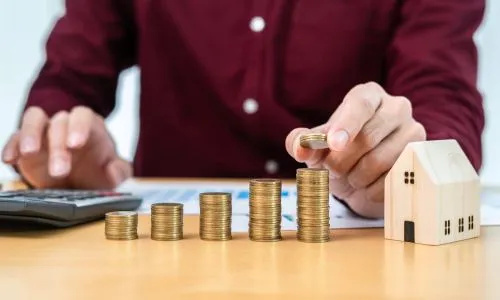 Personne calculant le cumul des fonds pour une propri&eacute;t&eacute;