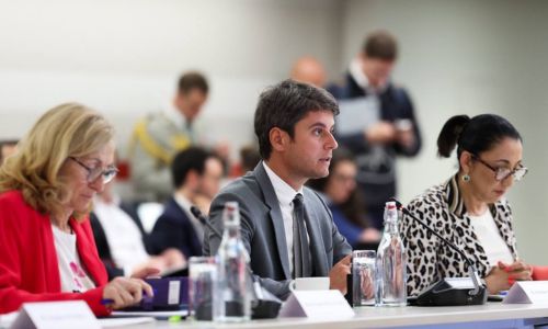 Photo de Nicole Belloubet, Gabriel Attal et Fadila Khattabi au CIH 2024.