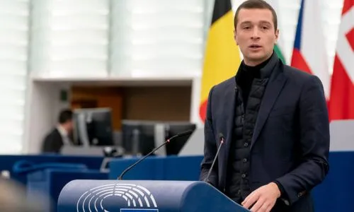 Jordan Bardella au Parlement europ&eacute;en