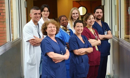 groupe de personnes hôpital fondation de Rotschild