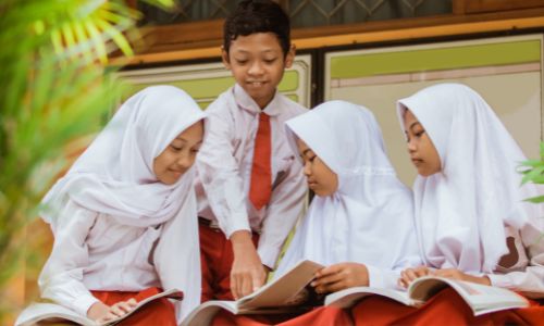 Illustration article En Indonésie, l'islam enseigné en langue des signes  