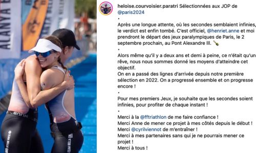 Héloïse Courvoisier et sa guide se prennent dans les bras.