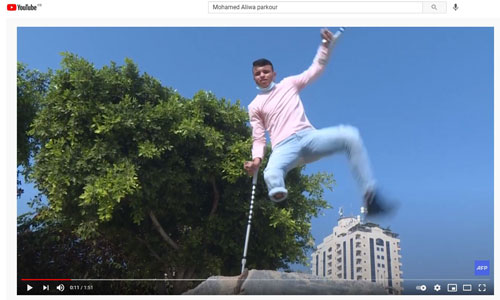 Mohamed, unijambiste et étoile du parkour à Gaza 