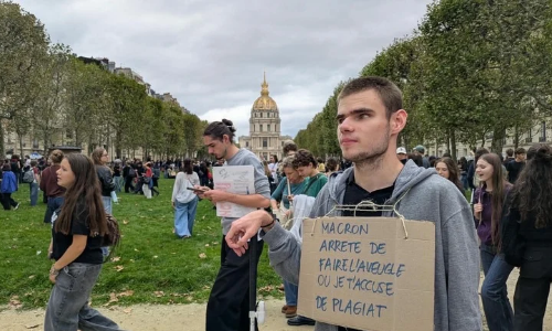 &eacute;tudiant aveugle en manifestation&nbsp;