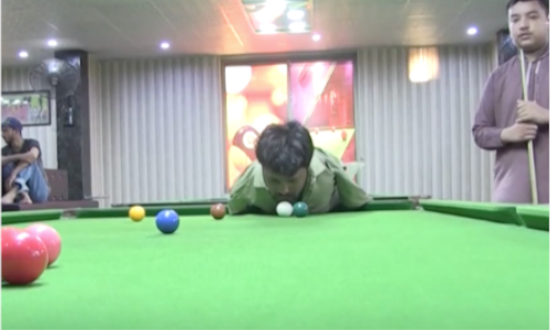 Illustration article Né sans bras, ce Pakistanais devient une légende du billard 