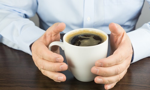 Illustration article A Paris, un "café des papas" d'enfants autistes