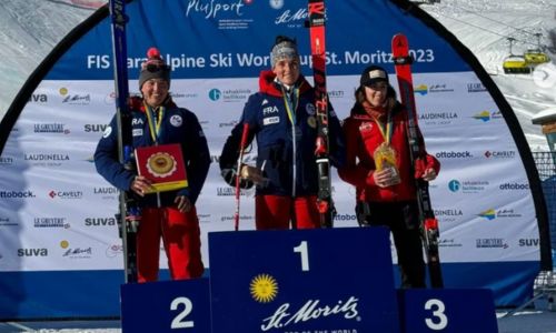 Marie Bochet partageant le podium avec Aurélie Richard et Anna-Maria Rieder