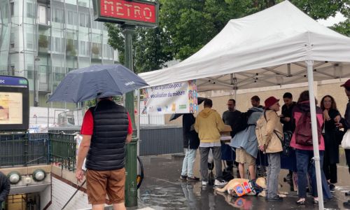 Illustration article Paris : les aveugles militent pour un métro 100 % parlant 