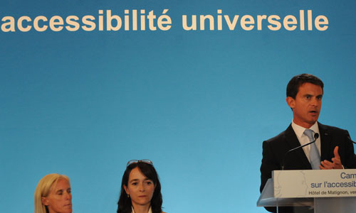 Illustration article Manuel Valls : handicap, "il faut faire beaucoup plus"