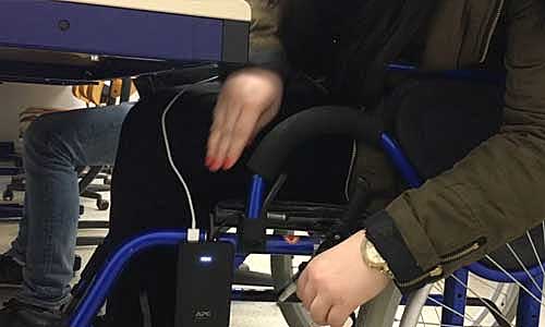 Illustration article Idée: recharger son mobile grâce à son fauteuil ? 