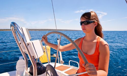 Régate handivoile : les jeunes skippers mettent les voiles!