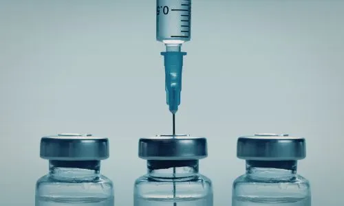 Une pr&eacute;paration d&rsquo;injection m&eacute;dicale