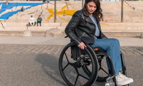 Illustration article Une start-up française invente les freins de fauteuil manuel