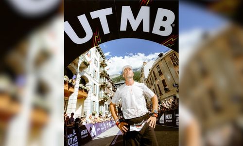 Portrait de Julien Veysseyre &agrave; l'arriv&eacute;e de l'UTMB