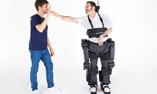 Illustration article USA : l'exosquelette Wandercraft autorisé en cas d'AVC