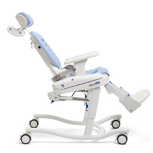 Chaise de toilette et de douche Rifton HTS (image 1) - Cliquez pour la voir en plus grand, dans une nouvelle fenêtre. Chaise de toilette et de douche Rifton HTS (image 1)