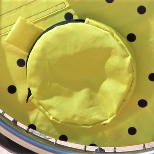 Enjoliepoche Uni, Visage et Coccinelle (image 1) - Cliquez pour la voir en plus grand, dans une nouvelle fenêtre. Enjoliepoche Uni, Visage et Coccinelle (image 1)