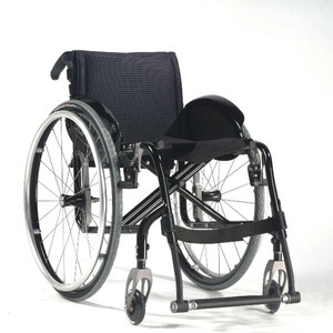 Fauteuil roulant léger Easy Max (image 1)