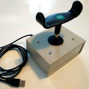 Joystick analogique à poignée ergonomique en U (image 1)