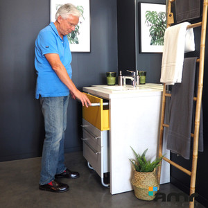 Salle de bain adaptée : meuble pour senior Sit'Up (image 1)