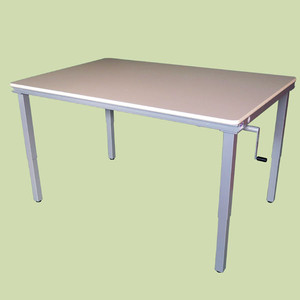 Table 4 pieds Essentiel HV